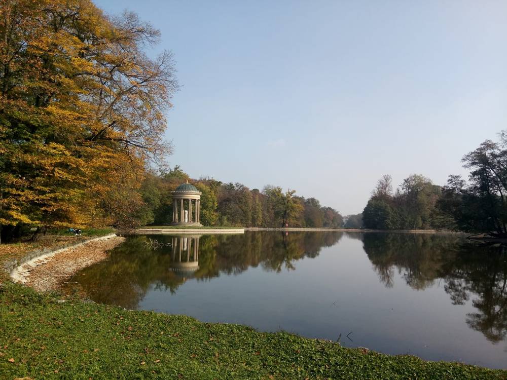 44522640_10215672532479113_969859956817788928_o